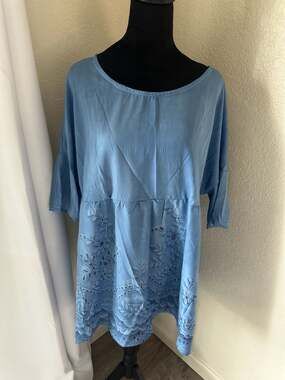 Roaman's Women's Plus Size XXL Baby Blue Eyelet Lace Embroidered Smock Top